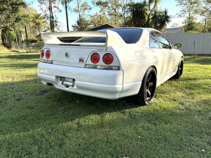 1995 R33 GTR Rolling Shell - Image 2
