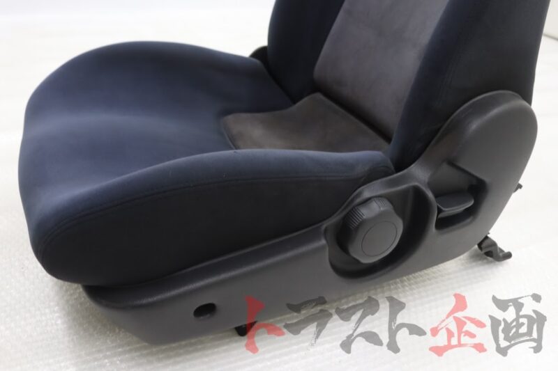R32 GTR Passenger Seat - Image 5