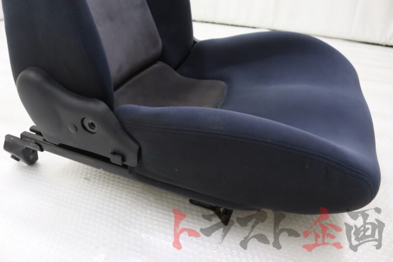 R32 GTR Passenger Seat - Image 6