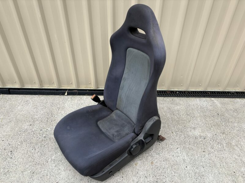R32 GTR Passenger Seat - Image 2