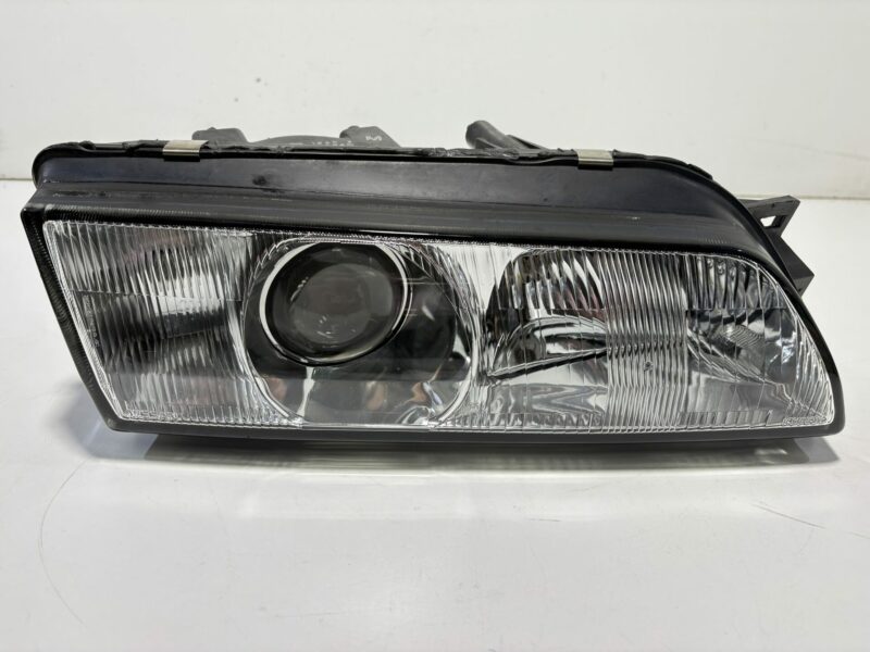 R32 GTR Headlights Late Model Pair - Image 2