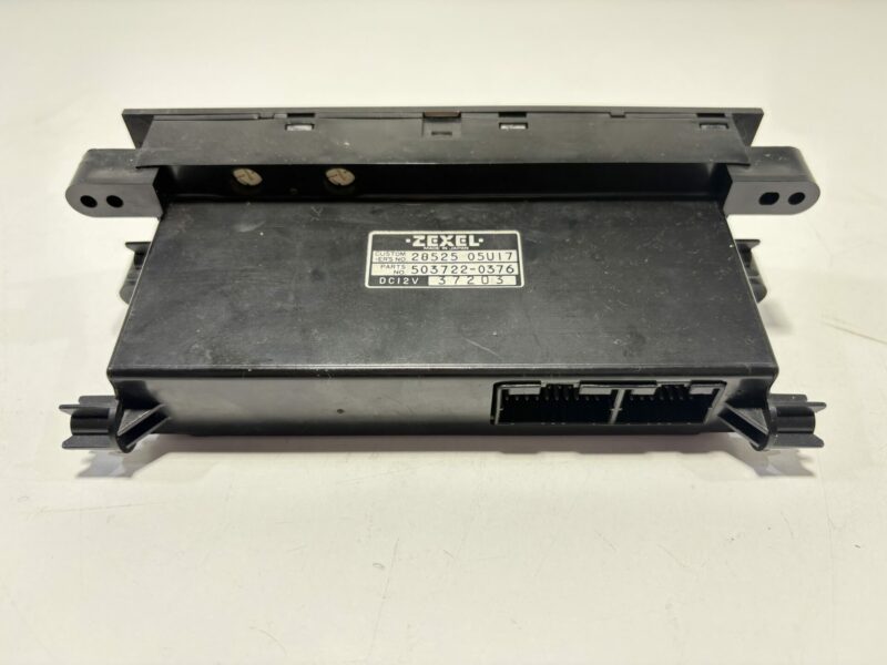 R32 Air Con Climate Control Unit - Image 2