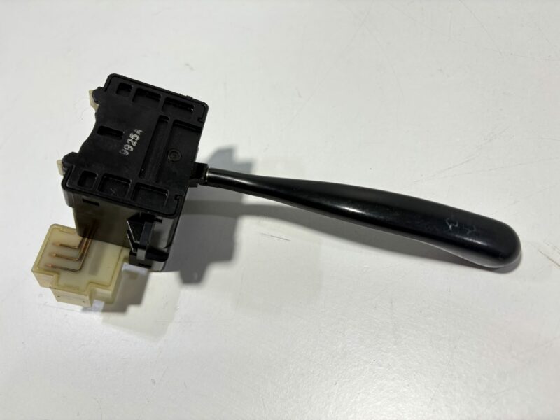 R32 Indicator Stalk