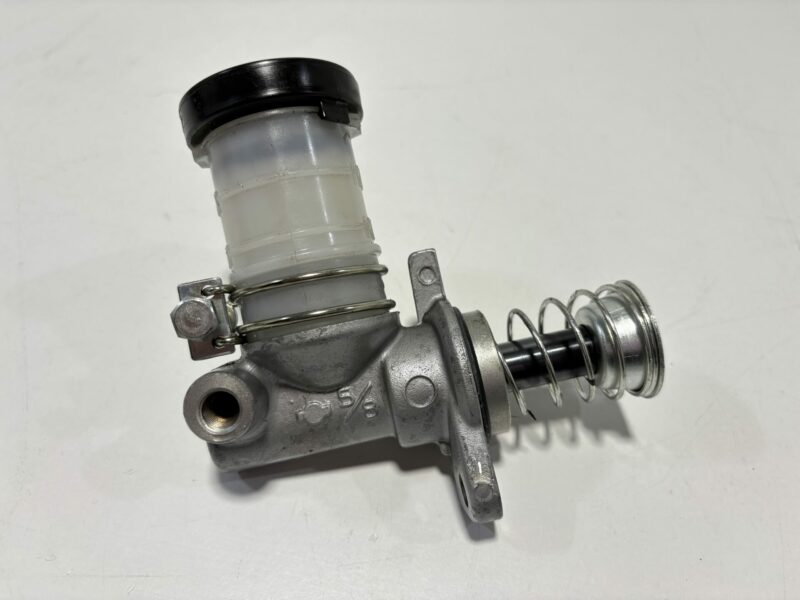 Genuine R32 GTR Clutch Master Cylinder