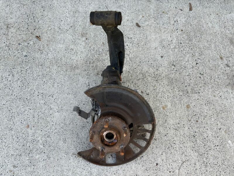Nissan Stagea C34 Passenger Front Hub and Knuckle