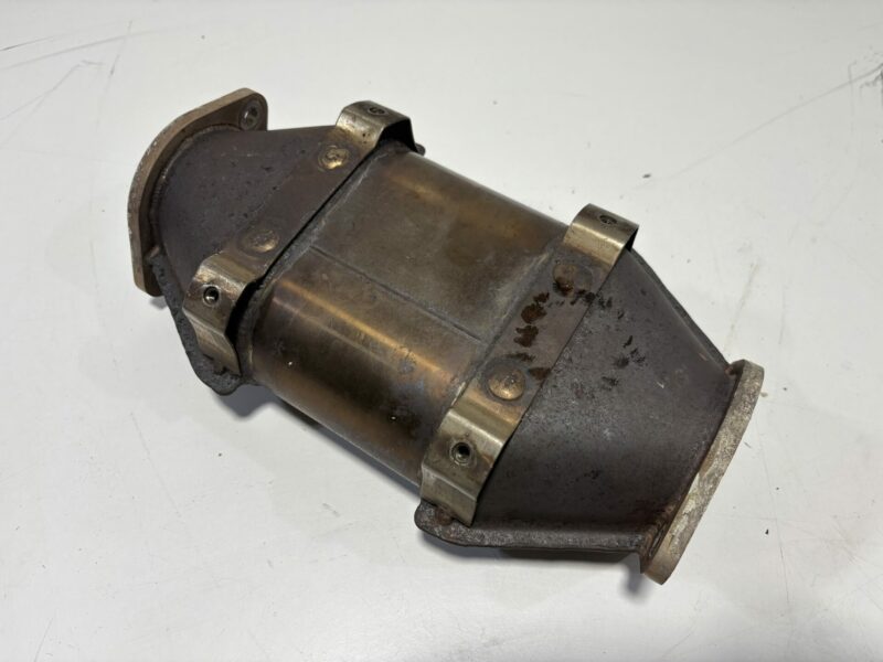 Metal High Flow Catalytic Converter Nissan - Image 2