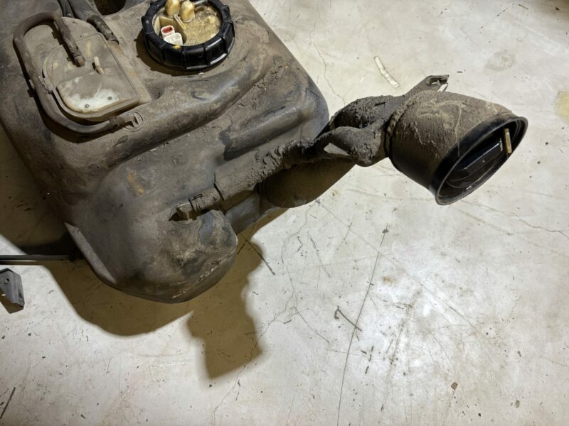 R32 GTR Fuel Tank and Tomei Pump Complete - Image 2