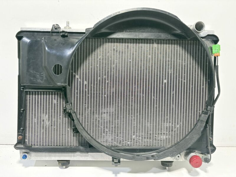 Tabata Alloy Radiator with Shroud R32