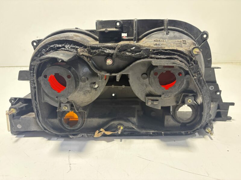 Skyline R33 Coupe Tail Lights Pair - Image 5