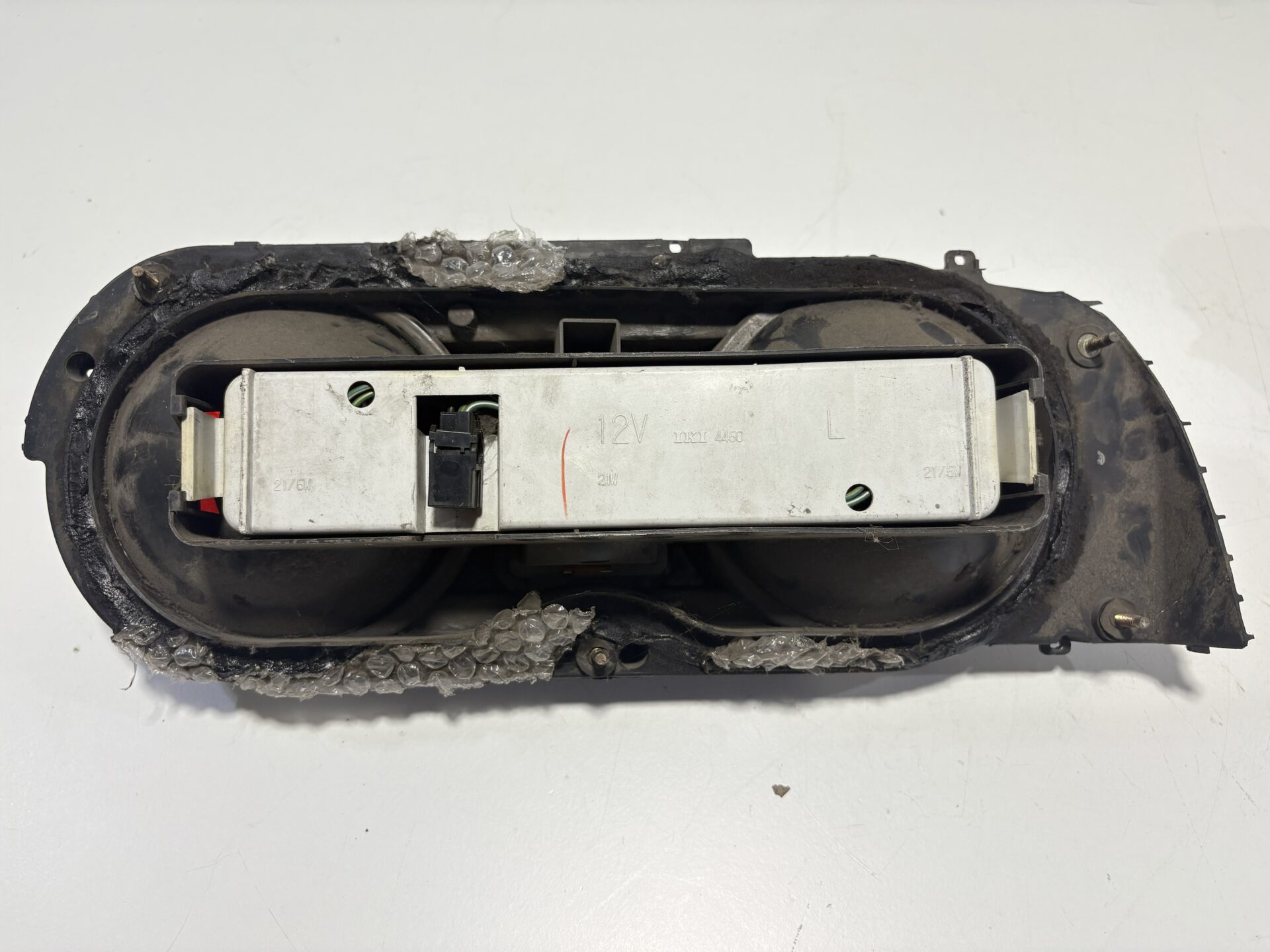 R32 Tail Lights Housing Pair - JDM Garage Australia