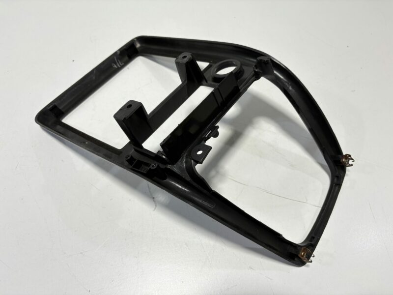 R32 Textured Stereo Surround Late Model - Image 4