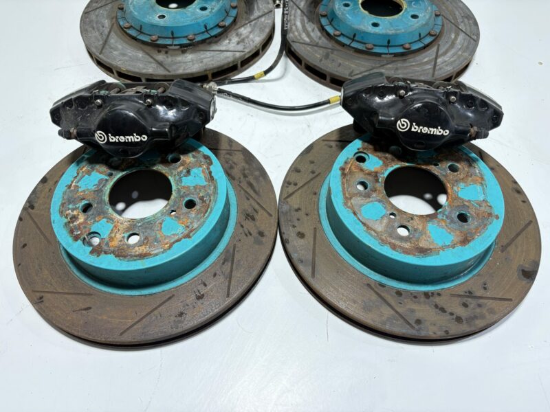 R33 GTR Brembo Brake Calipers and Project Mu Rotors Full Set - Image 3