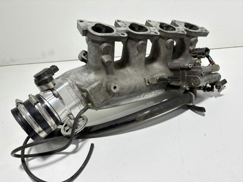 Greddy Plenum with HKS Fuel Rail and Bosch Injectors SR20 S13 - Image 5