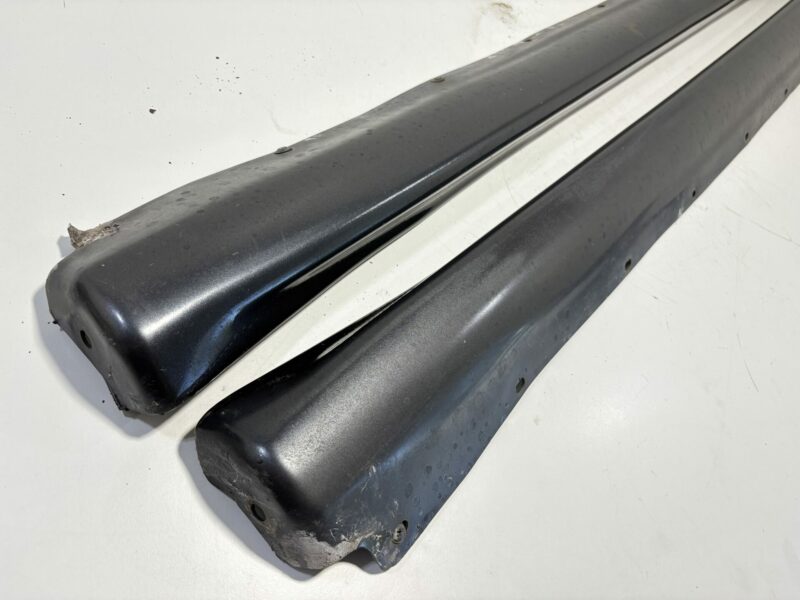 Genuine R32 GTR Side Skirts Pair - Image 10