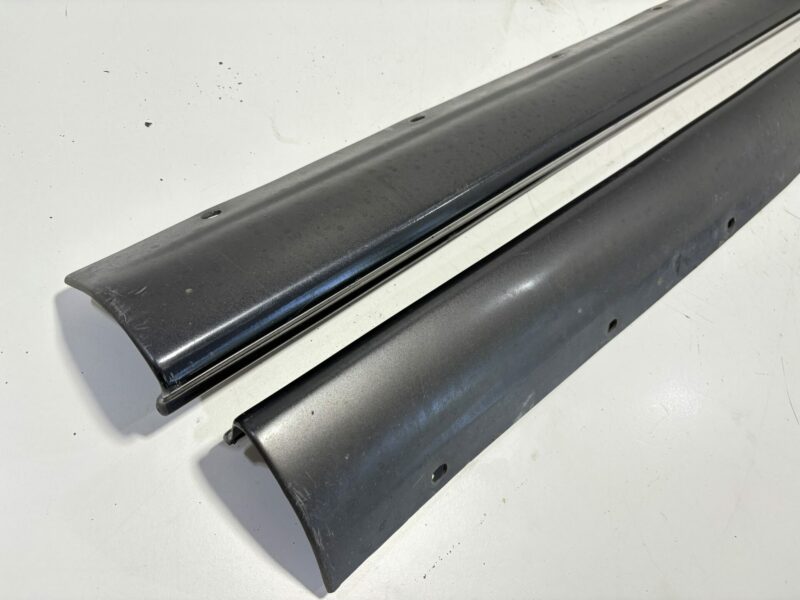 Genuine R32 GTR Side Skirts Pair - Image 8