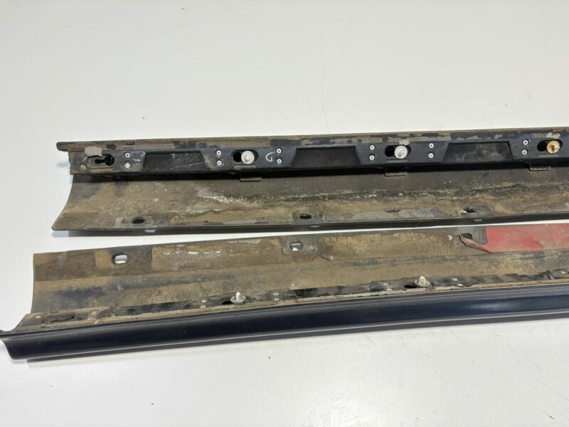 Genuine R32 GTR Side Skirts Pair - Image 11