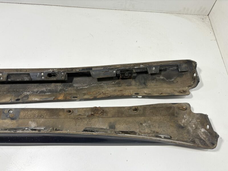 Genuine R32 GTR Side Skirts Pair - Image 3