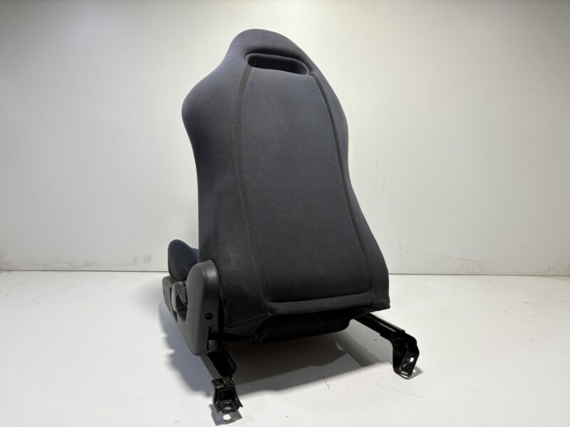 R32 GTR Passenger Seat - Image 6
