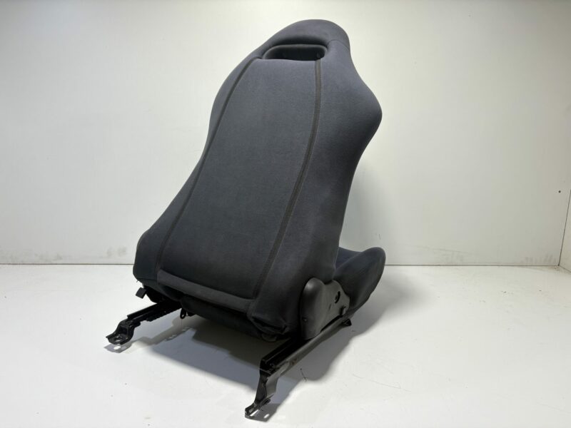 R32 GTR Passenger Seat - Image 7