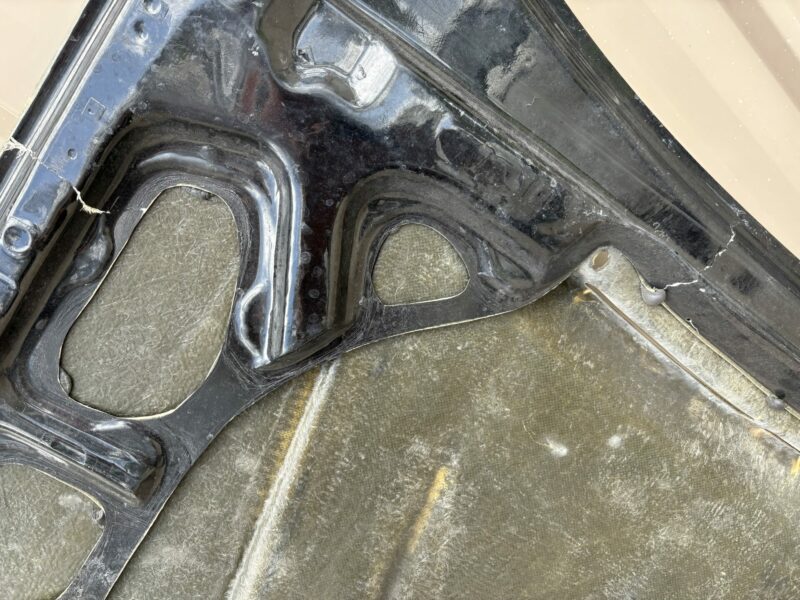 R32 GTR Carbon Fibre Bonnet - Image 4