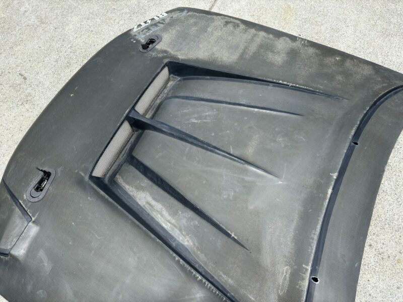 R32 GTR Carbon Fibre Bonnet - Image 3