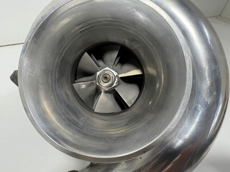 Garrett GT3582R Turbo .82 T3 - Image 4