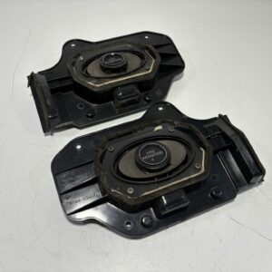 R32 Door Speaker Holders