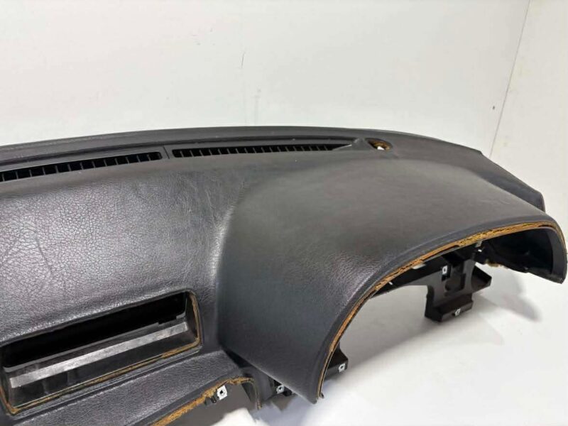 Nissan Skyline R32 Dash Pad - Image 4