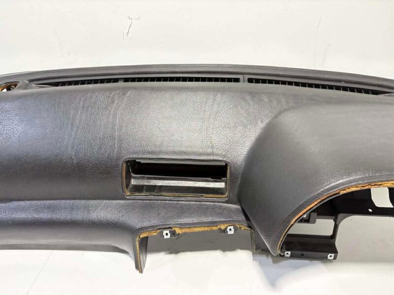 Nissan Skyline R32 Dash Pad - Image 5