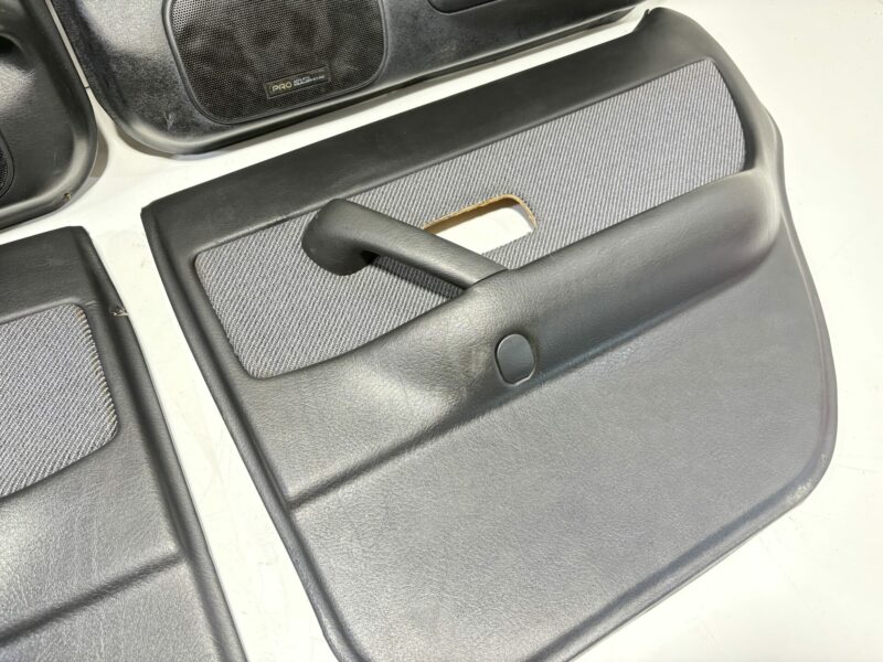 R32 Sedan Door Trims Full Set - Image 8