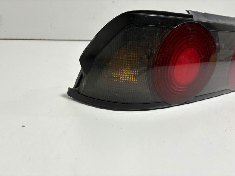 R32 Sedan Tail Lights Pair - Image 4