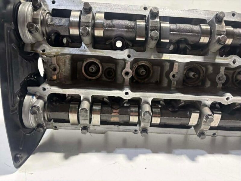 RB25DET Cylinder Head Complete - Image 3
