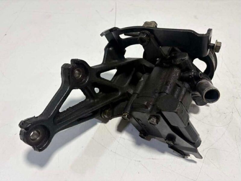 RB20DET Power Steering Pump and Bracket - Image 3