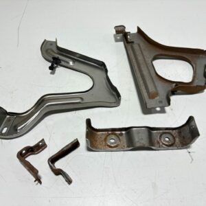 R32 Centre Console Dash Brackets