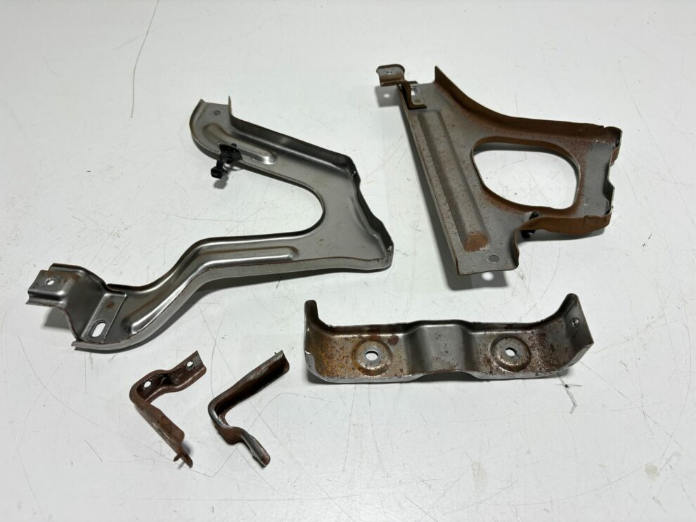 Geometry Dash R32 R32 Centre Console Dash Brackets - JDM Garage Australia