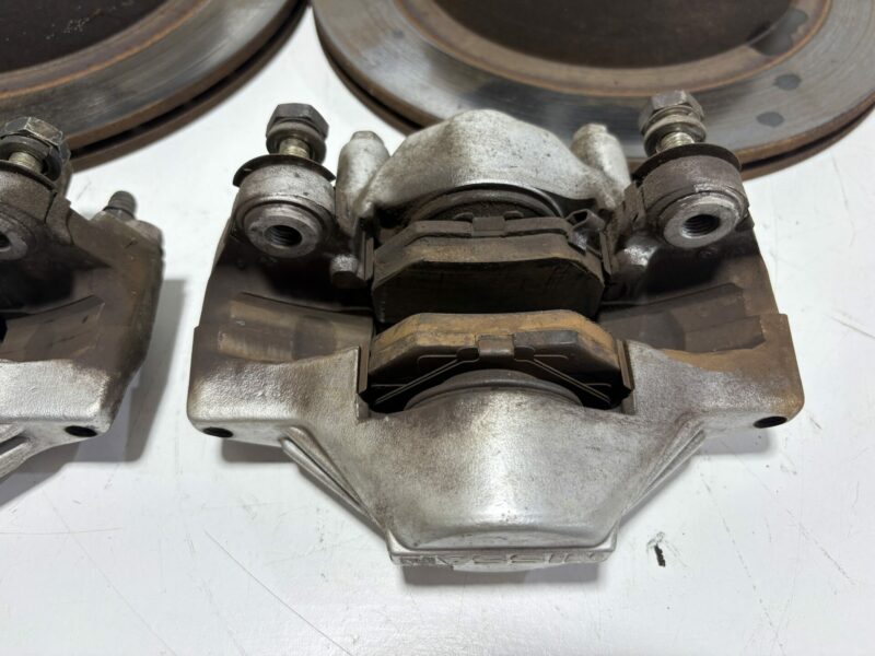 R33 GTST Rear Brake Calipers and Rotors - Image 6