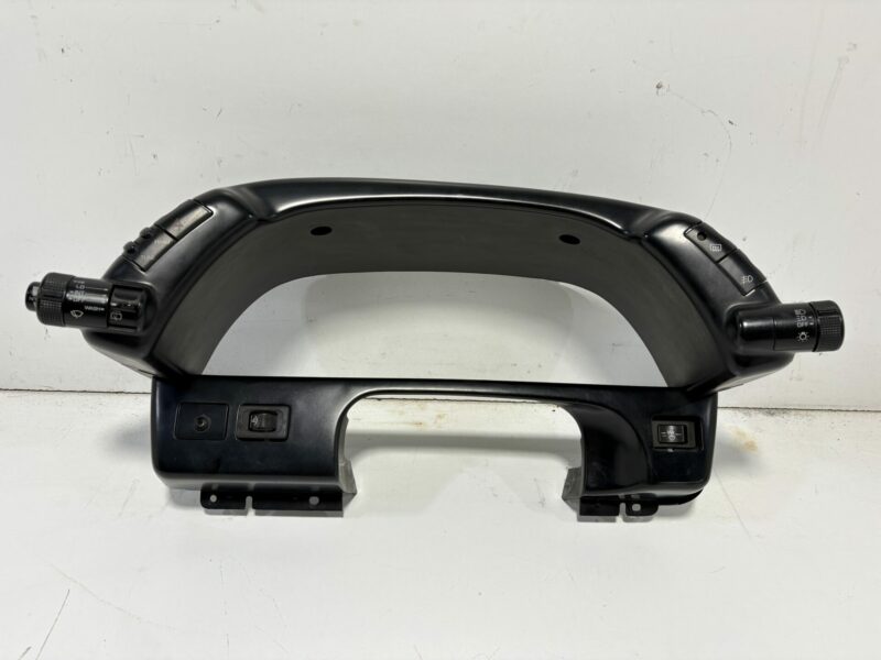 R32 GTST Cluster Surround with Switches - Image 3