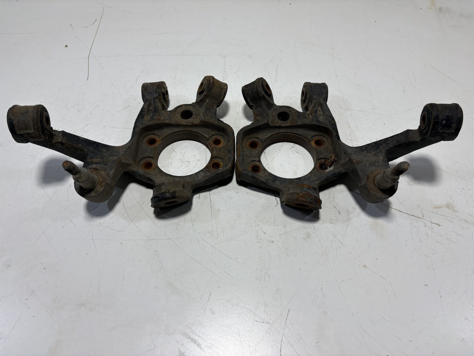 R33 GTST Rear Knuckles Pair