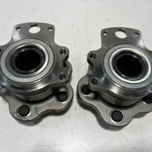 GSP Rear Wheel Bearings and Hubs R32 R33 R33 GTR Pair