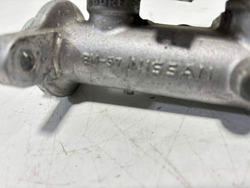 Genuine R33 GTR Brake Master Cylinder BM57 - Image 3