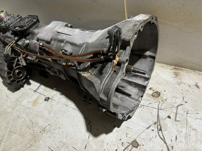 R32 GTR Gearbox with Transfer Case Late Model - Image 3