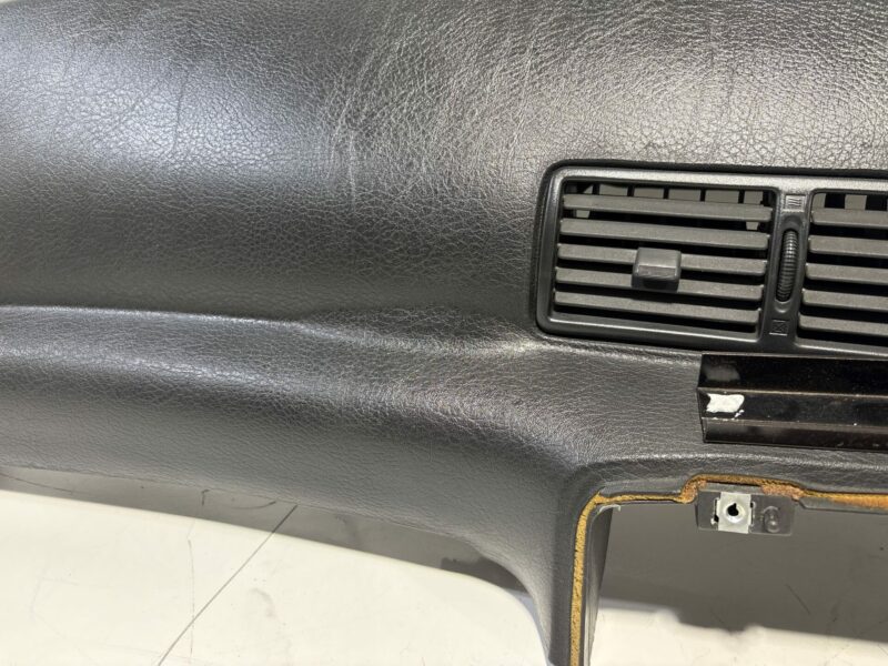 Nissan Skyline R32 Dash Pad - Image 3
