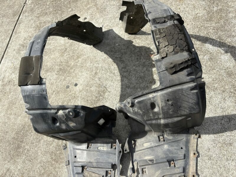 R32 GTR Front Guard Liners - Image 3