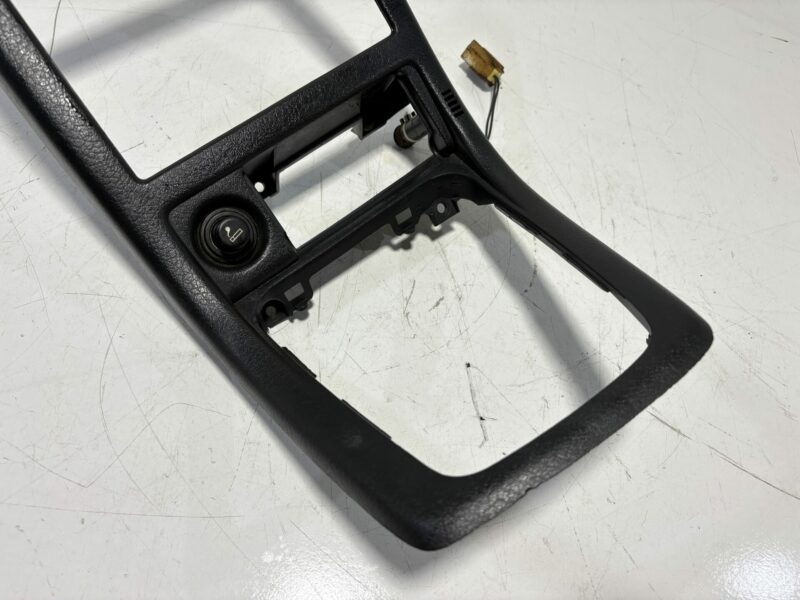 R32 Textured Stereo Surround Late Model - Image 4