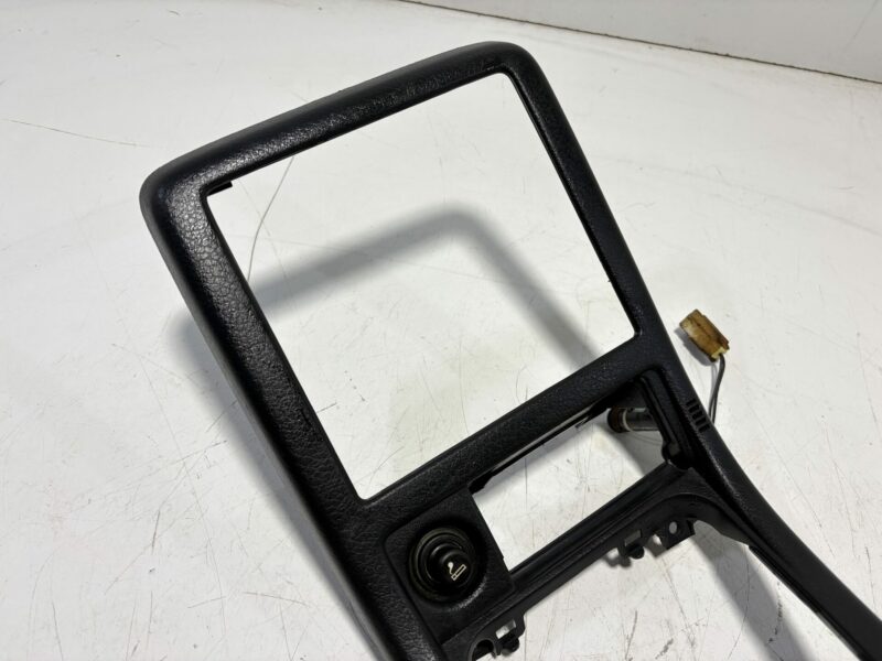 R32 Textured Stereo Surround Late Model - Image 6
