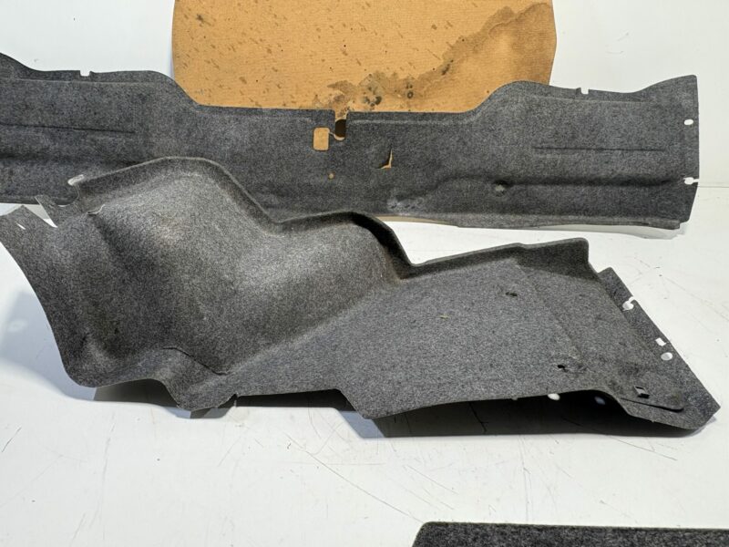 R32 GTR Boot Interior Trim - Image 3