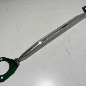 Front Strut Brace R32