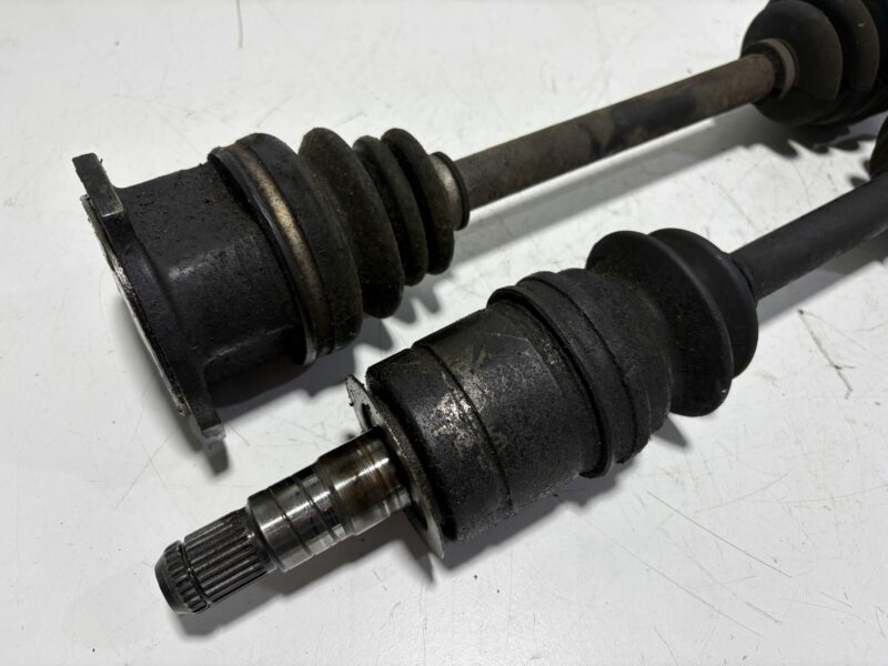 Genuine R32 GTR Front Shafts Pair - Image 3
