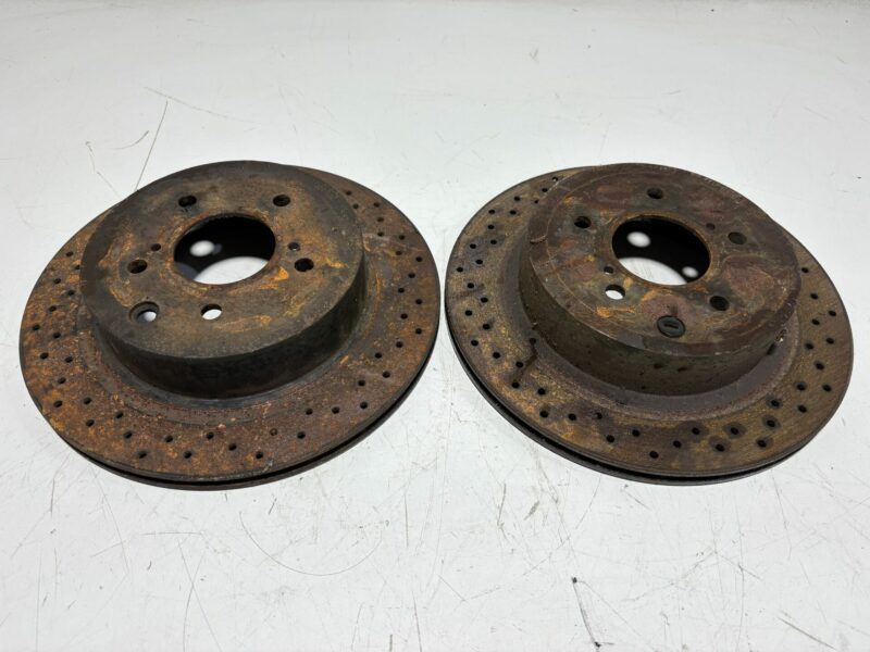 R32 GTR Rear Brake Calipers and Rotors - Image 3