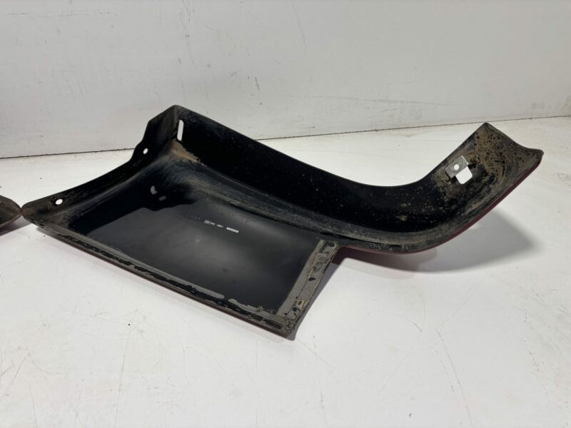 Genuine R33 GTR Rear Pods - Image 4